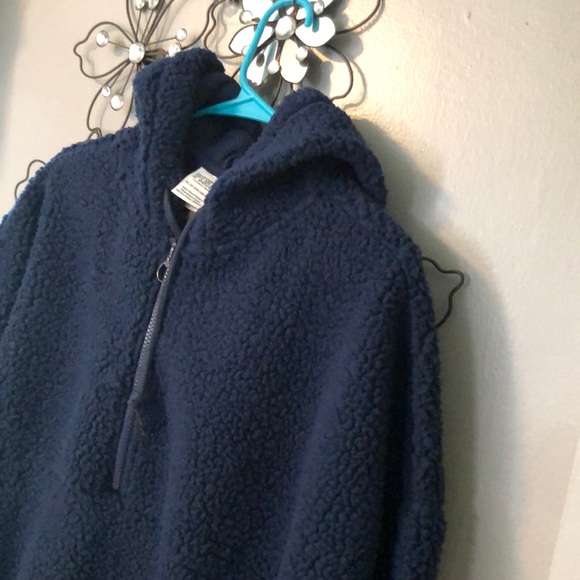 Victoria’s Secret hoodie Womens XS loose NWT - Picture 3 of 8